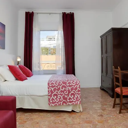 Ych-luminoso Per 8 Pax Apartment Rom